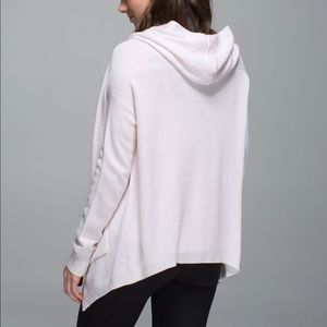 LuluLemon hint-o-blush Cabin Yogi lux weave workout sweater/wrap/shawl mini hood